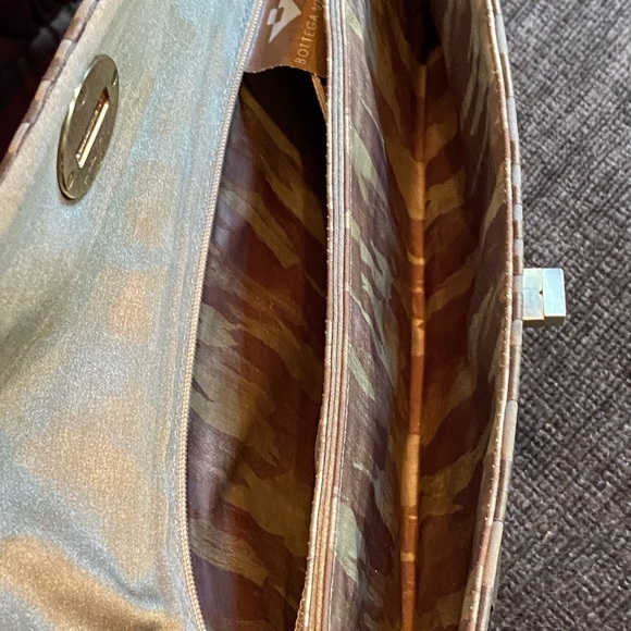 Bottega Veneta Intrecciato Turnlock Flap Crossbody Clutch with COA - Picture 3 of 10